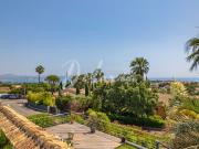 Villa avec piscine et vue mer à vendre à Saint Aygulf,...