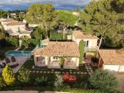 Villa avec Piscine Joliment Rénovée à Castelnau le Lez