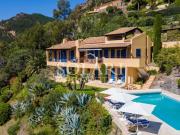 Villa avec piscine plein sud à pied du village de Theoule