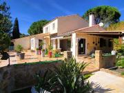 Villa avec piscine sur 2435m² de terrain 210m² Clermont...