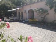 Villa avec piscine sur un terrain 1567 m2