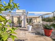 Villa avec terrasse