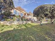 Villa avec vue dominante et piscine