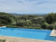 Villa avec vue mer et collines, proche plage
