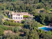 Villa avec Vue Panoramique et Charme Méditerranéen