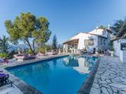 Villa avec vue panoramique, piscine et pool house