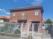Villa con giardino a Inveruno