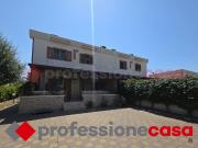 Villa Bifamiliare con giardino a Taranto