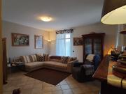 Villa Bifamiliare con giardino, Carrara marina di