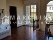 Villa Bifamiliare con giardino, Lucca sant'anna