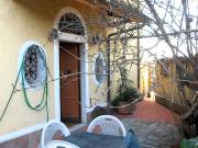 Villa Bifamiliare con giardino, Massa zona viali