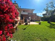 Villa bifamiliare in affitto a Fiumicino viale...