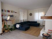 Villa bifamiliare in affitto a Forte Dei Marmi