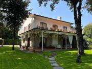 Villa Bifamiliare in affitto a Forte dei Marmi...