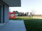 Villa bifamiliare in affitto a Montebelluna via Feltrina