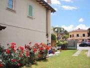 Villa bifamiliare in affitto a Montignoso