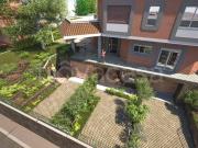 Villa bifamiliare in affitto a Roma via Kenia, EUR