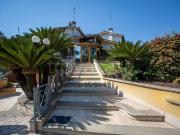 Villa Bifamiliare in affitto a Roma via Licofrone,...