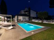Villa Bifamiliare in affitto a Roma via Lisippo, 61,...