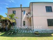 Villa bifamiliare in vendita a Bagnacavallo via...