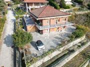 Villa bifamiliare in vendita a Baldissero Torinese...