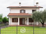 Villa bifamiliare in vendita a Bolzano Vicentino via...