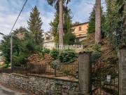 Villa bifamiliare in vendita a Brunate via alle Colme 7