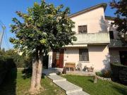 Villa bifamiliare in vendita a Cadeo via Isonzo, 1, Roveleto