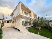 Villa bifamiliare in vendita a Camaiore via delle Palme,...