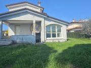 Villa bifamiliare in vendita a Camaiore via Savoia, 10B,...