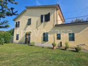 Villa bifamiliare in vendita a Capannori via delle...