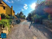 Villa bifamiliare in vendita a Capraia e Limite via Le...