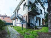 Villa bifamiliare in vendita a Carpi via Gianni...