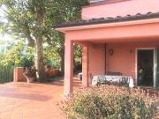 Villa bifamiliare in vendita a Carrara