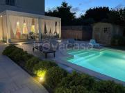 Villa bifamiliare in vendita a Cascina