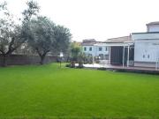 Villa bifamiliare in vendita a Cascina