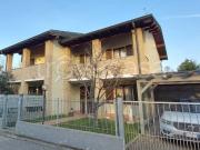 Villa bifamiliare in vendita a Cascine Capri, Palazzo...