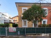 Villa bifamiliare in vendita a Cattolica via Andrea...