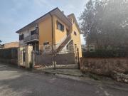 Villa bifamiliare in vendita a Ceccano via del Boschetto, 3