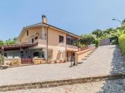 Villa bifamiliare in vendita a Cerveteri via delle...