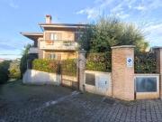 Villa bifamiliare in vendita a Civitanova Marche v....