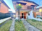 Villa bifamiliare in vendita a Comacchio, Lido Delle Nazioni