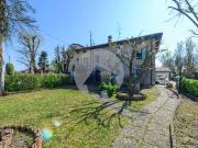 Villa bifamiliare in vendita a Correggio