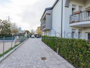 Villa bifamiliare in vendita a Due Carrare via a. Volta, 36