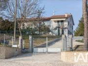 Villa bifamiliare in vendita a Filottrano via Taverna, 2