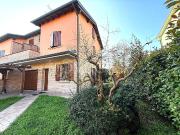 Villa bifamiliare in vendita a Finale Emilia via Beccanulli