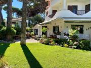 Villa bifamiliare in vendita a Fiumicino via Pier Luigi...