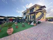 Villa bifamiliare in vendita a Fondi