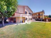 Villa bifamiliare in vendita a Forli'