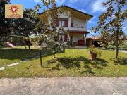 Villa bifamiliare in vendita a Forte Dei Marmi